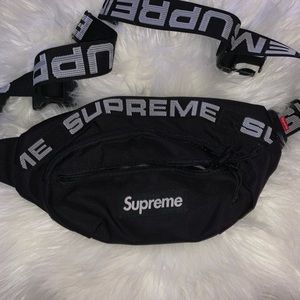 Authentic supreme fanny pack.